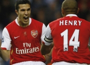 开云体育直播-年度焦点之战之夜，字母哥连续得分拉开差距