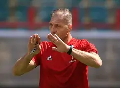 爆冷结果引发球迷热议,裁判判罚成焦点的简单介绍 爆冷结果引发球迷热议,裁判判罚成焦点的简单介绍