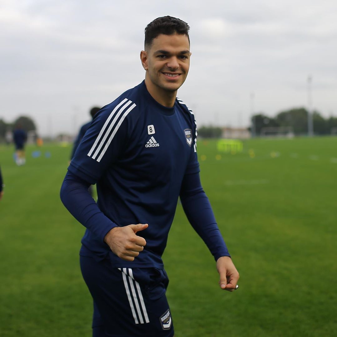 包含雷恩前锋连续3场比赛进球创纪录的词条