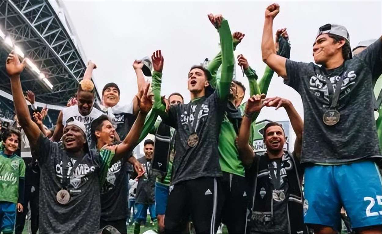 美职联球员个人合同涉年薪问题的简单介绍 美职联球员个人合同涉年薪问题的简单介绍