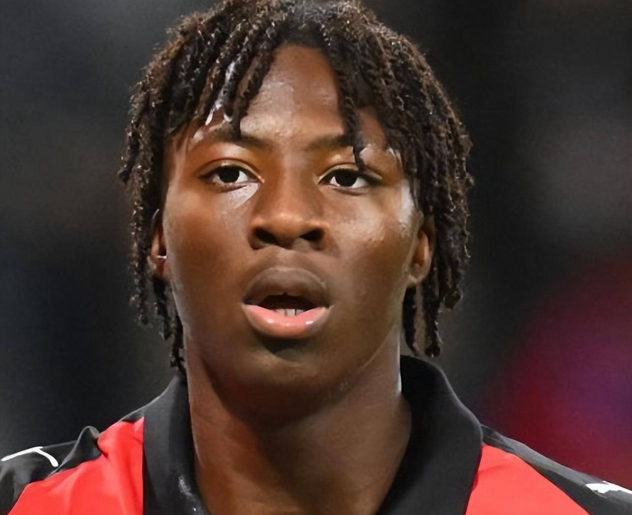 新秀球员崭露头角,成为关键一员的简单介绍 新秀球员崭露头角,成为关键一员的简单介绍