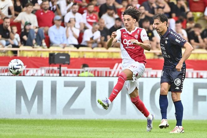 包含摩纳哥大胜尼斯,稳固法甲前四的词条 包含摩纳哥大胜尼斯,稳固法甲前四的词条