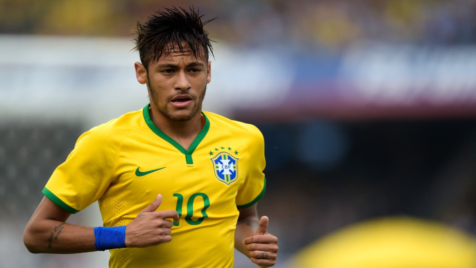 米切尔点燃赛场，北京队对阵马刺的跨文化篮球盛宴